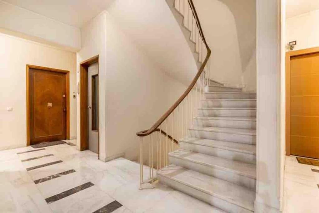 Edem Beach Front Athens Ngoại thất bức ảnh