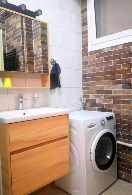 Edem Beach Front Athens Ngoại thất bức ảnh