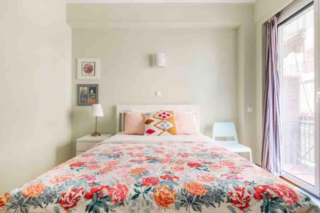 Edem Beach Front Athens Ngoại thất bức ảnh